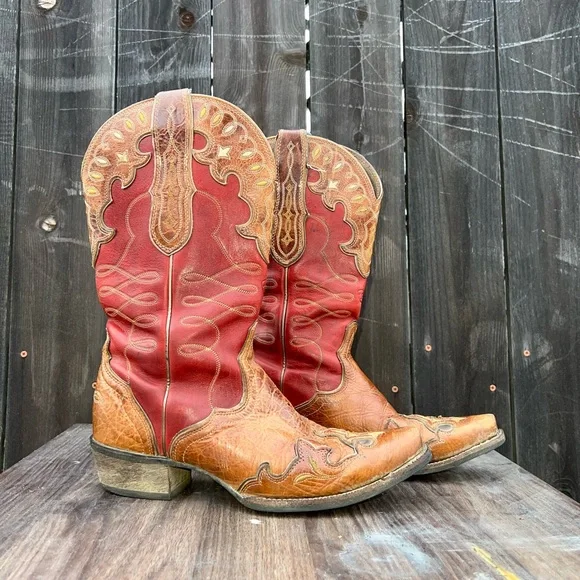 Ariat’s Red, size 9 ARIAT RED CASANOVA BOOT – 7 Bar Boutique main image 3